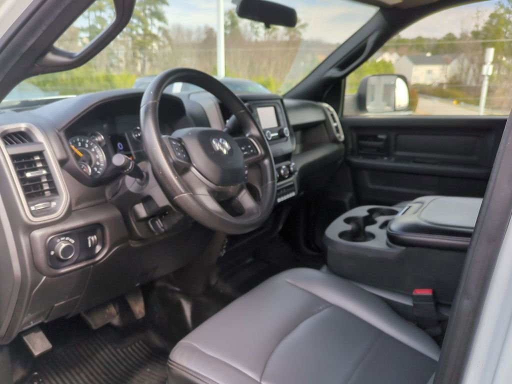 Used 2022 RAM 5500 Tradesman w/ Chrome Appearance Group image 12