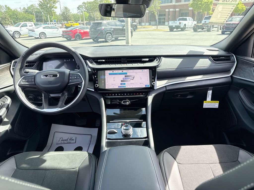 New 2026 Jeep Grand Cherokee L 4WD image 25