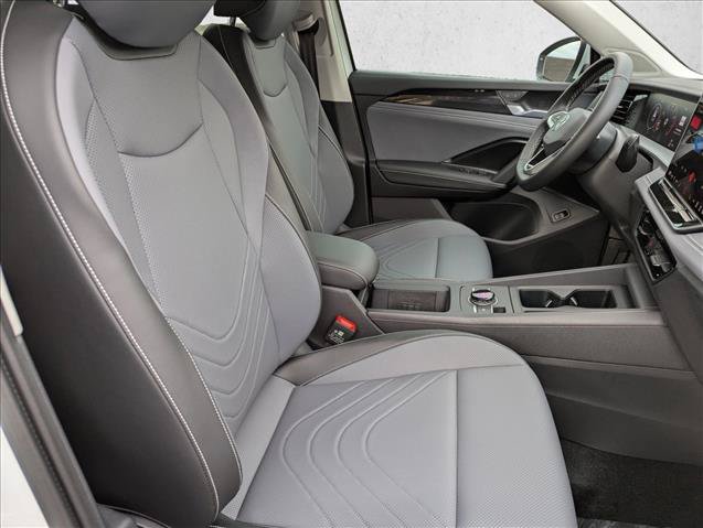 New 2026 Volkswagen Tiguan SE FWD image 27