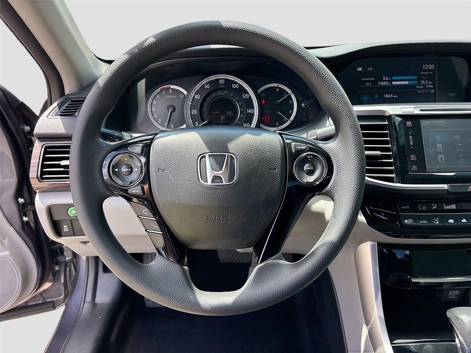 Used 2017 Honda Accord EX image 13