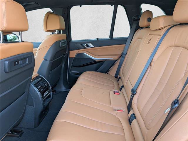 Used 2022 BMW X5 xDrive45e w/ M Sport Package image 16
