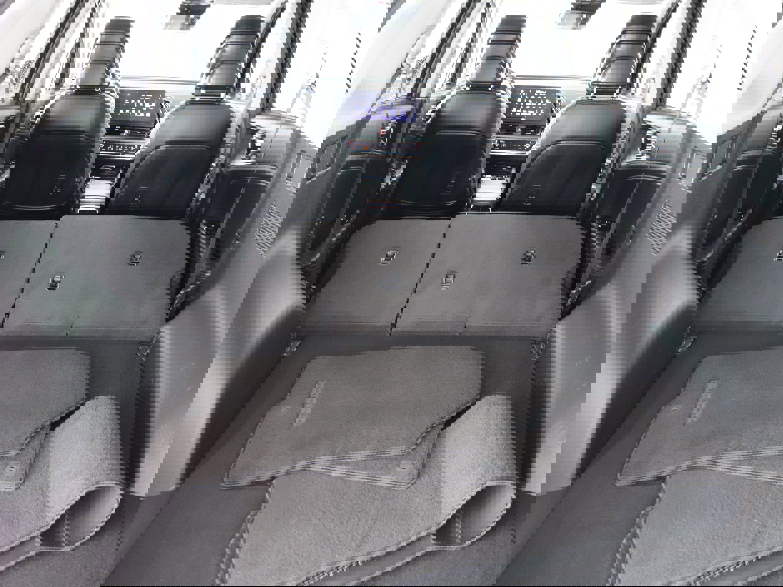 Used 2023 Kia Sportage EX w/ EX Premium Package image 23