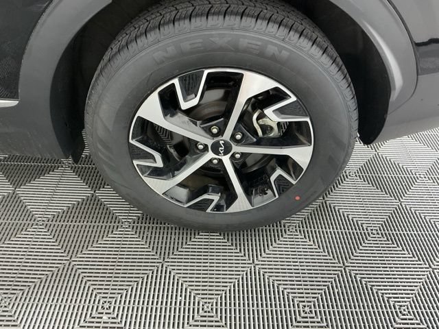 Used 2023 Kia Sportage EX AWD/4WD image 18