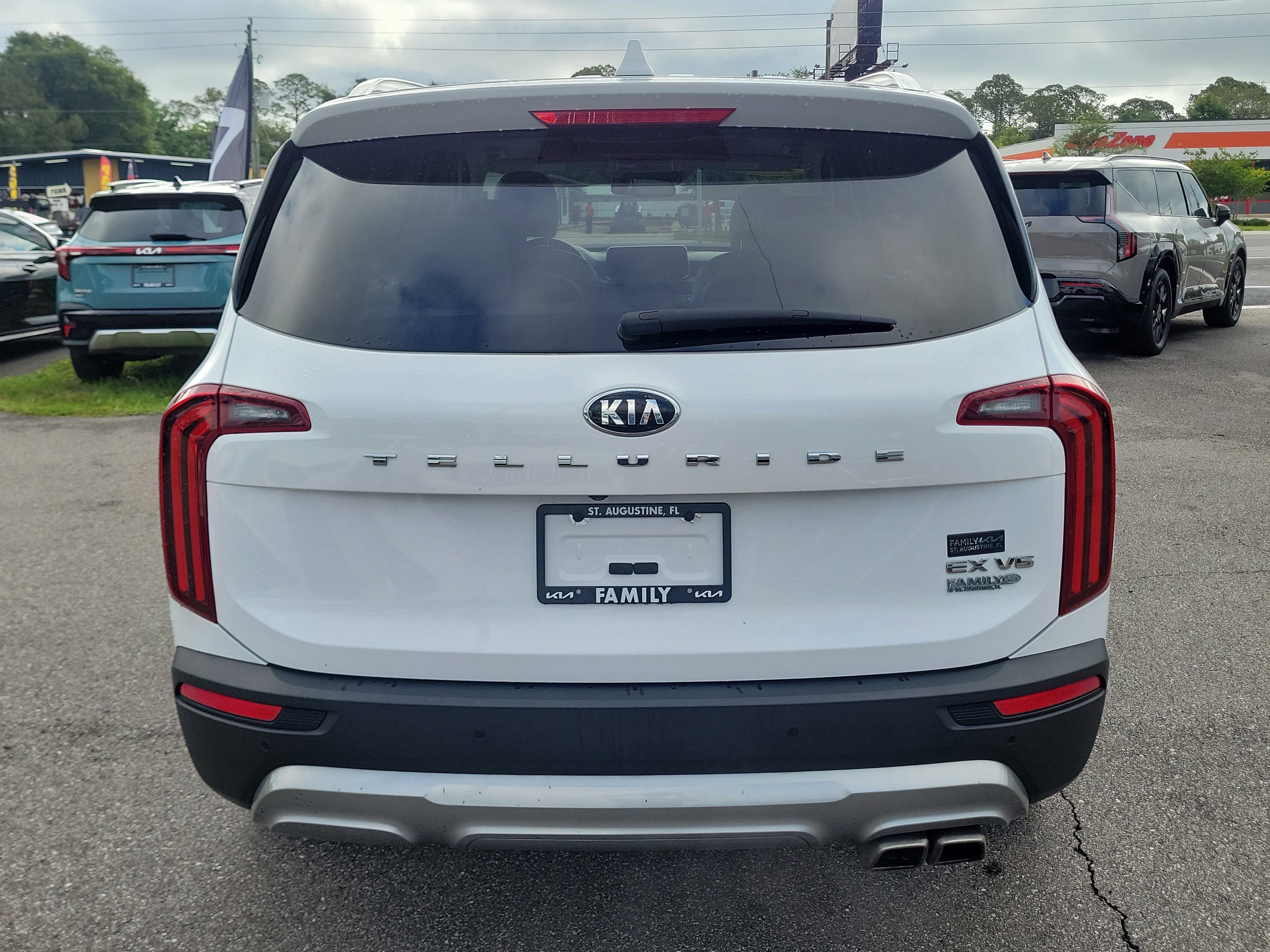 Used 2021 Kia Telluride EX w/ EX Premium Package FWD image 5
