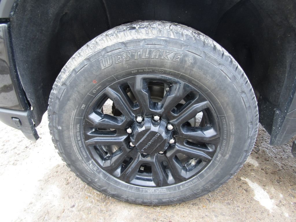 Used 2023 GMC Sierra 2500 Denali w/ Denali Black Diamond Edition image 39