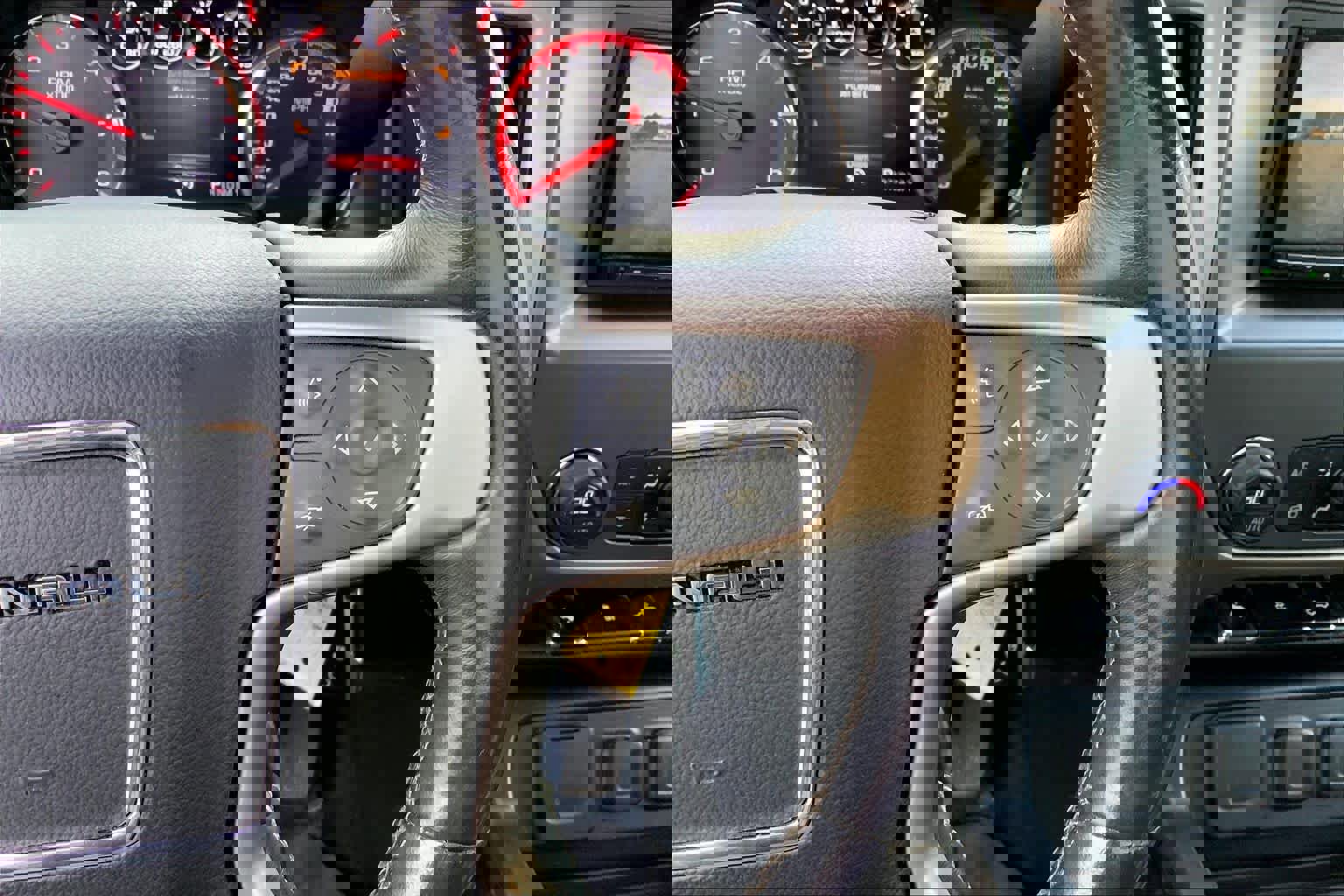 Used 2015 GMC Sierra 2500 Denali w/ Suspension Package, Off-Road image 24