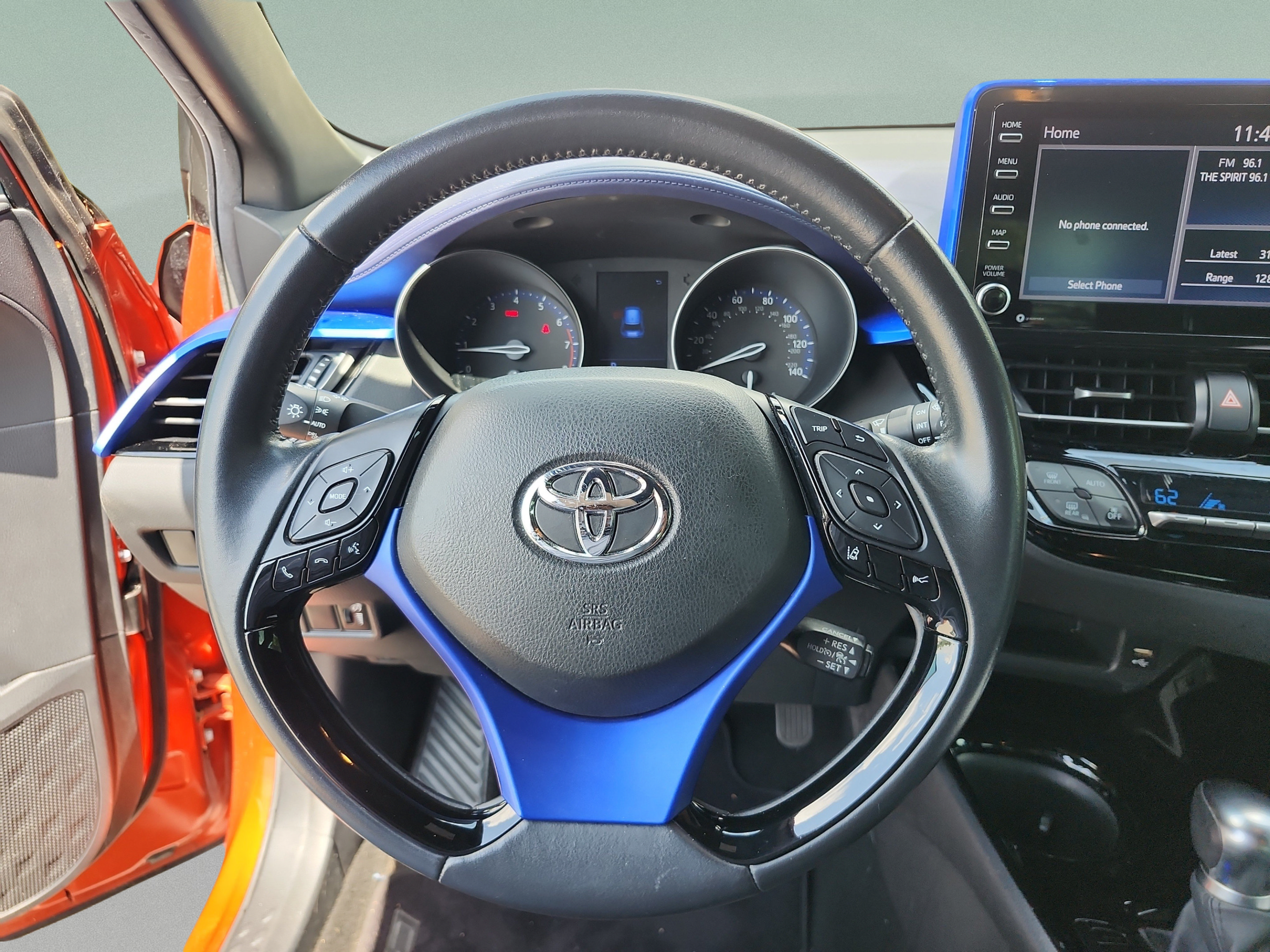 Used 2020 Toyota C-HR XLE FWD image 10
