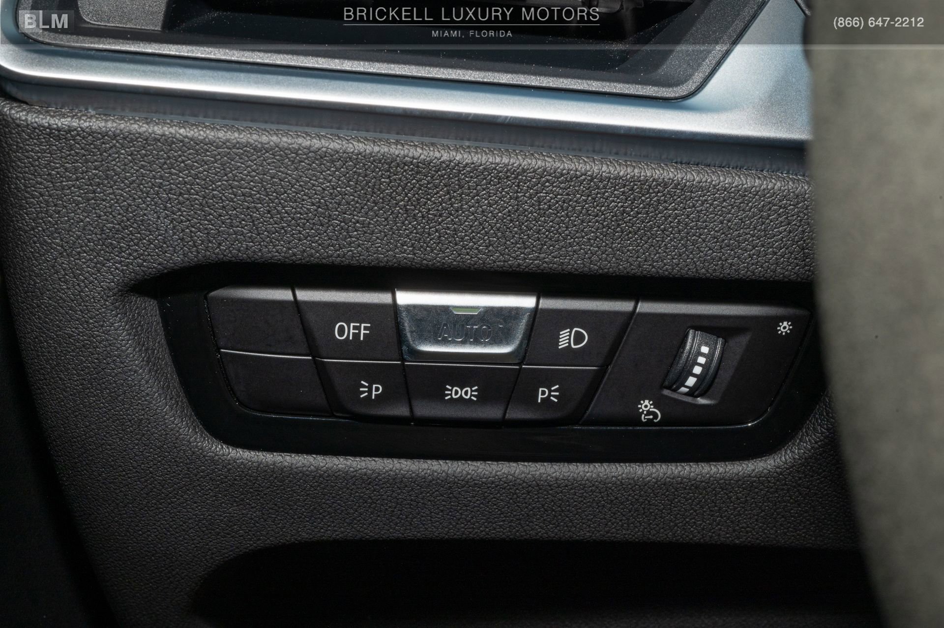 Used 2024 BMW M2 w/ Carbon Package image 28