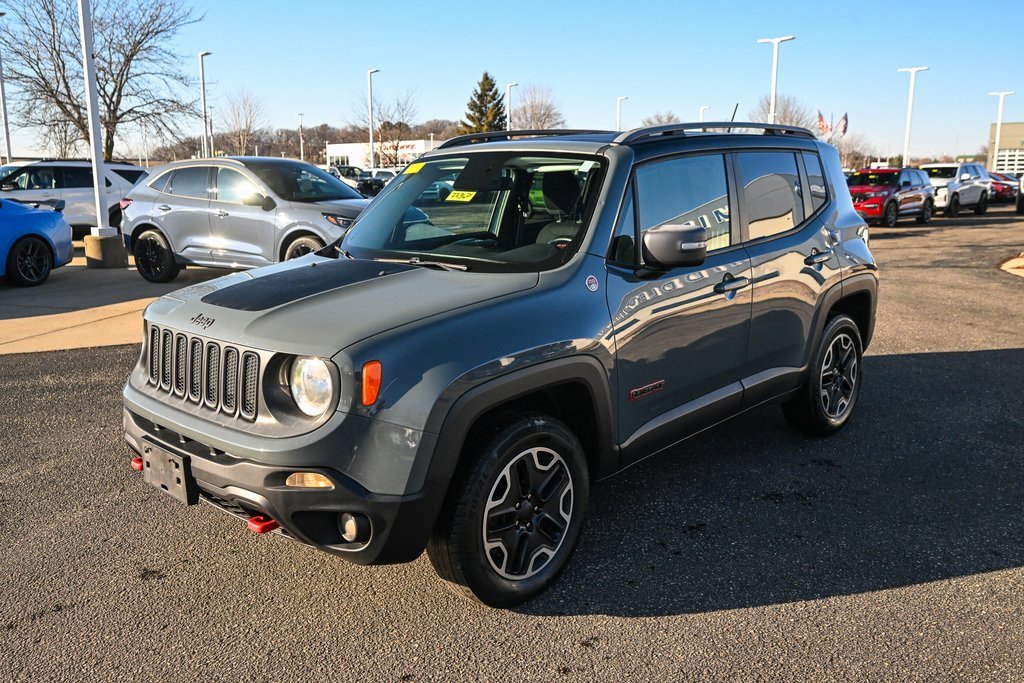 Used 2015 Jeep Renegade Trailhawk image 7