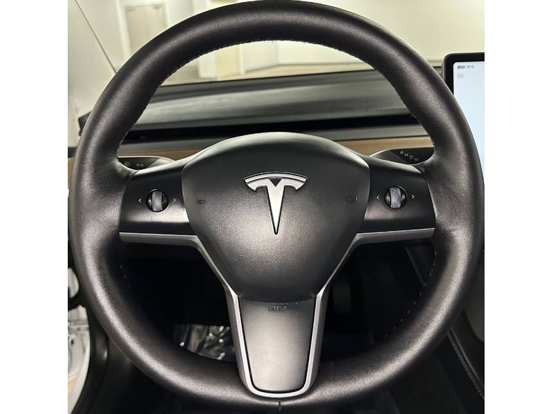 Used 2023 Tesla Model 3 Standard Range RWD image 18