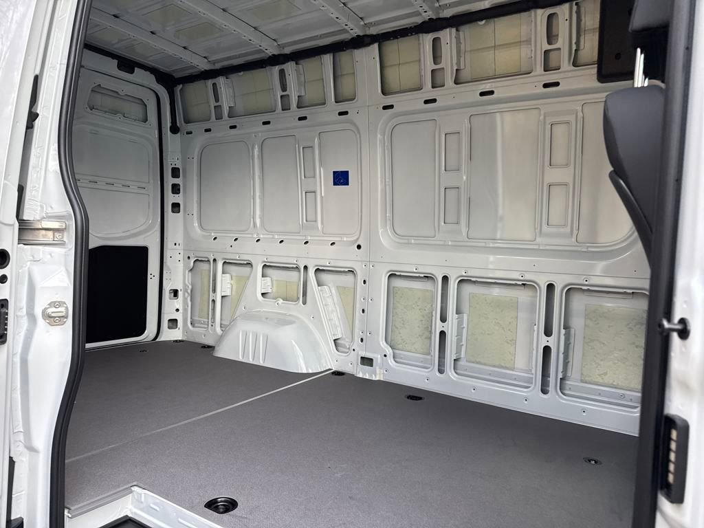 New 2025 Mercedes-Benz Sprinter 2500 image 25