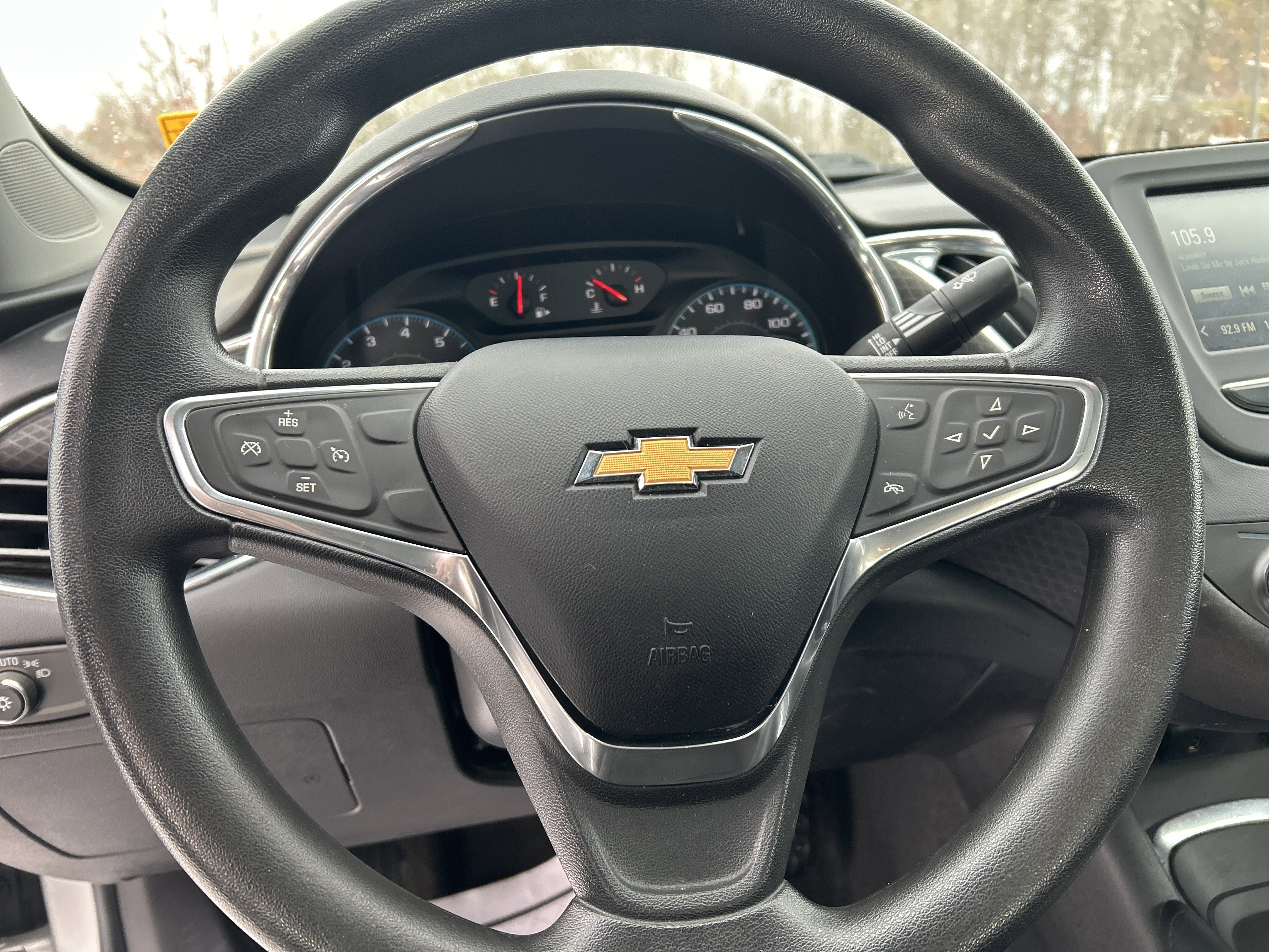 Used 2018 Chevrolet Malibu LT image 15