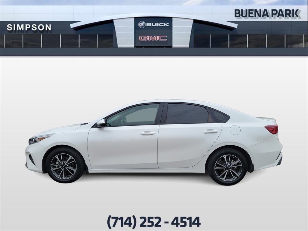 Used 2024 Kia Forte LXS w/ LXS Technology Package image 5