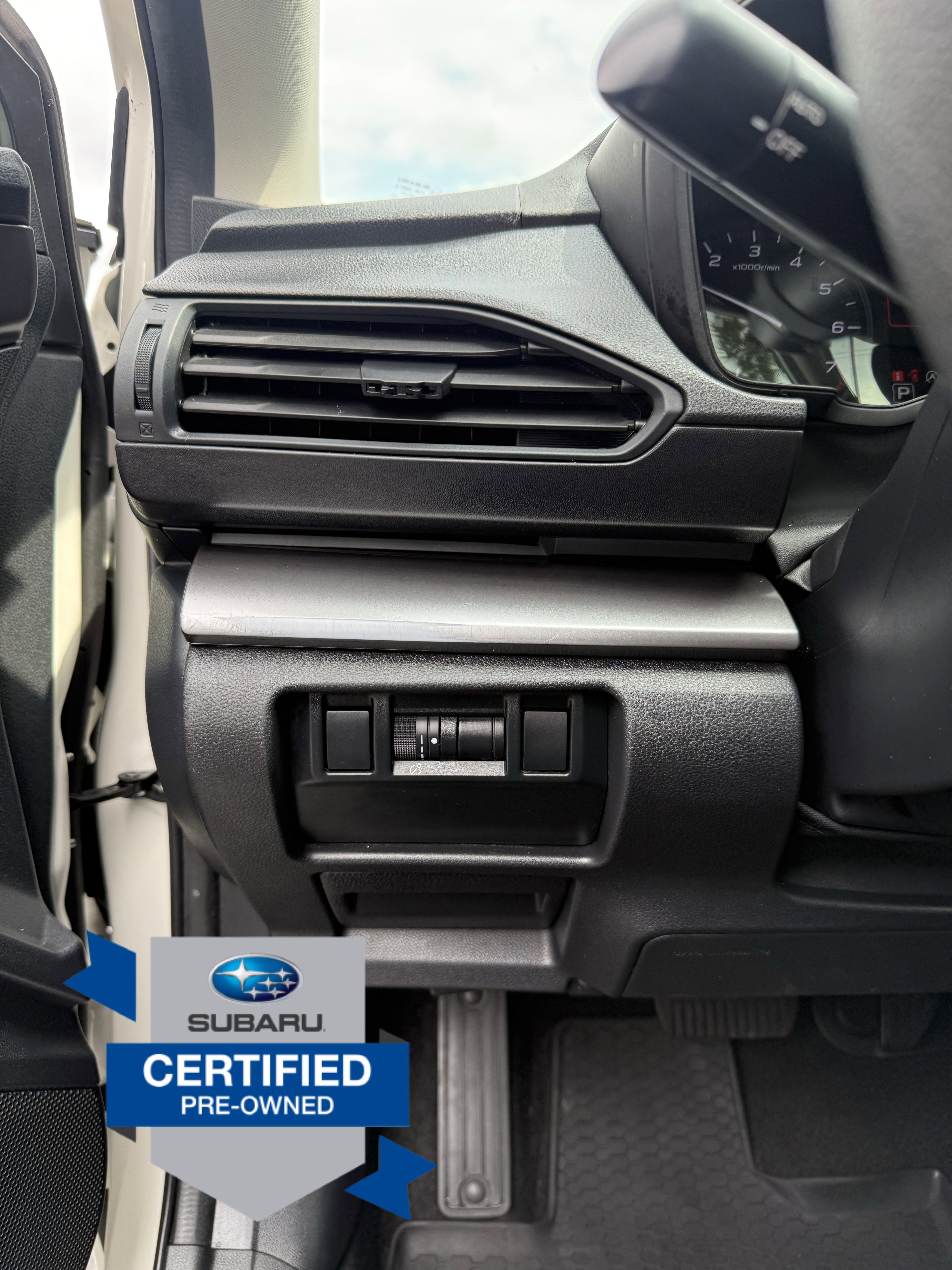 Used 2024 Subaru Impreza 2.0i AWD/4WD image 24