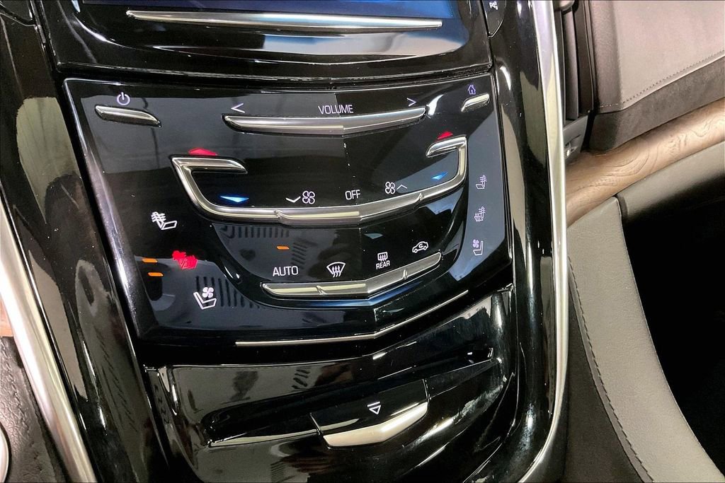Used 2017 Cadillac Escalade Premium Luxury image 33