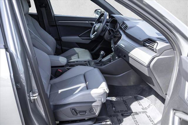 Used 2023 Audi Q3 2.0T Premium Plus w/ Premium Plus Package AWD/4WD image 25