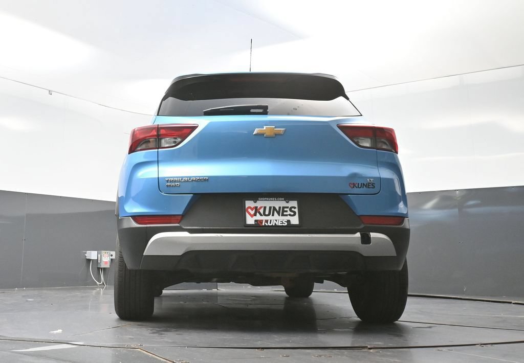 Used 2025 Chevrolet TrailBlazer LT AWD/4WD image 58