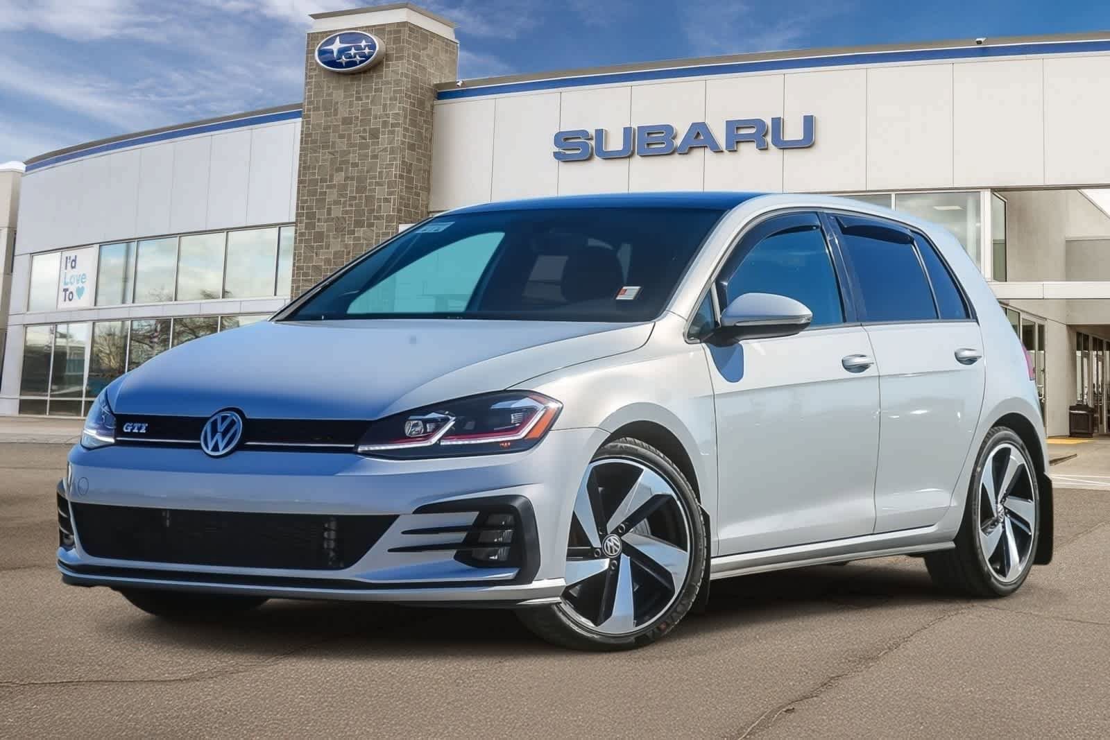 Used 2018 Volkswagen GTI SE image 1
