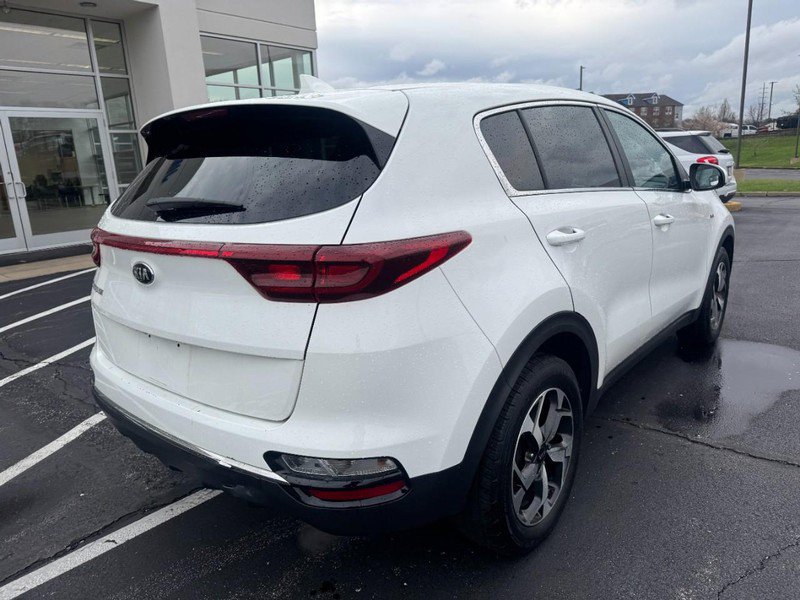Used 2020 Kia Sportage LX image 3