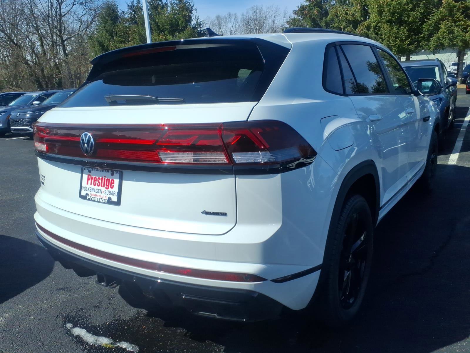 New 2026 Volkswagen Atlas Cross Sport SEL R-Line image 2