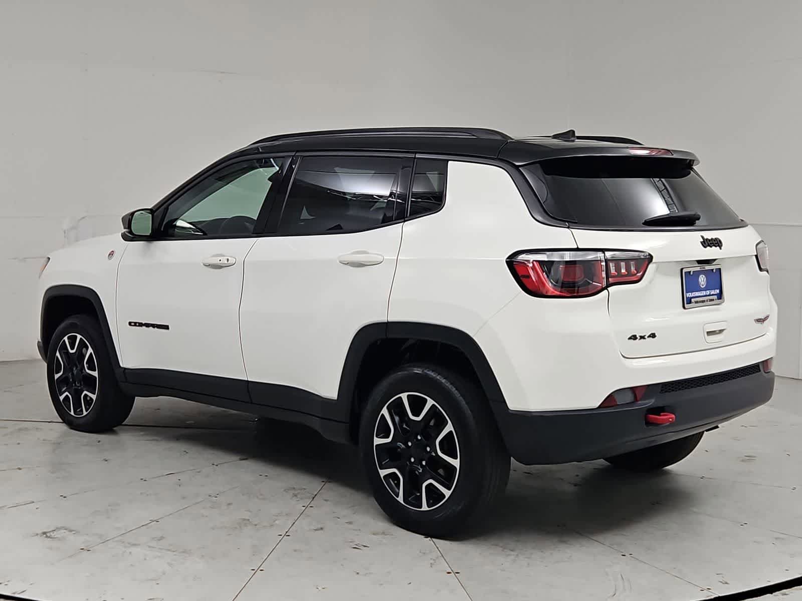 Used 2020 Jeep Compass Trailhawk AWD/4WD image 4