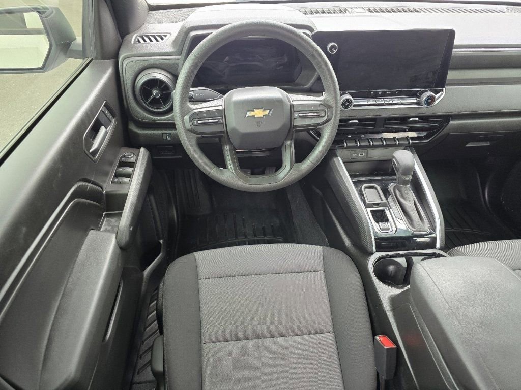 Used 2025 Chevrolet Colorado W/T w/ Advanced Trailering Package RWD image 19
