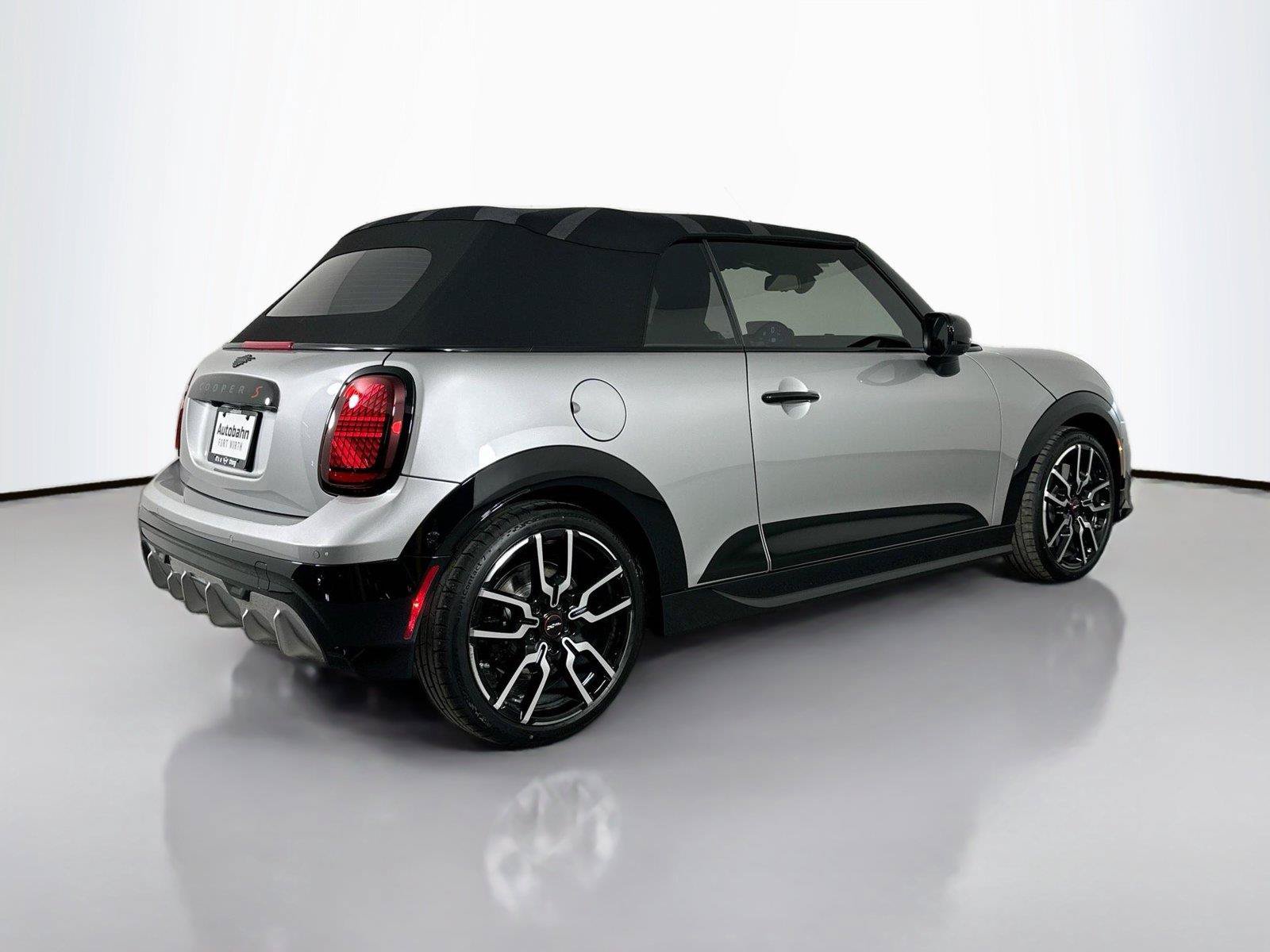 Used 2026 MINI Cooper S FWD image 5