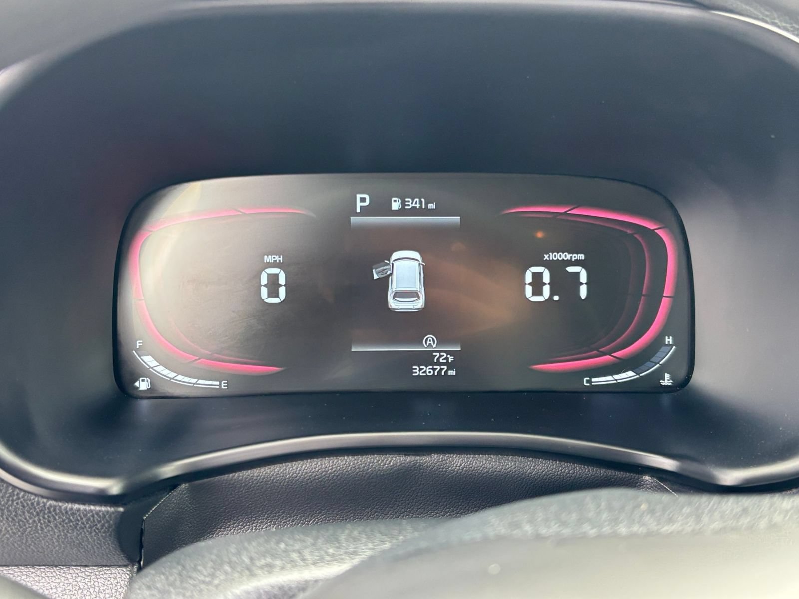 Used 2025 Kia Soul LX w/ LX Technology Package FWD image 38