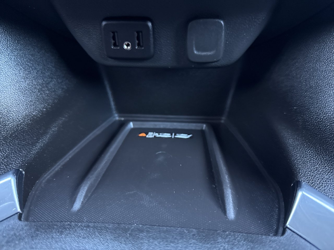 Used 2023 Chevrolet Traverse LT w/ LPO, Floor Liner Package AWD/4WD image 24