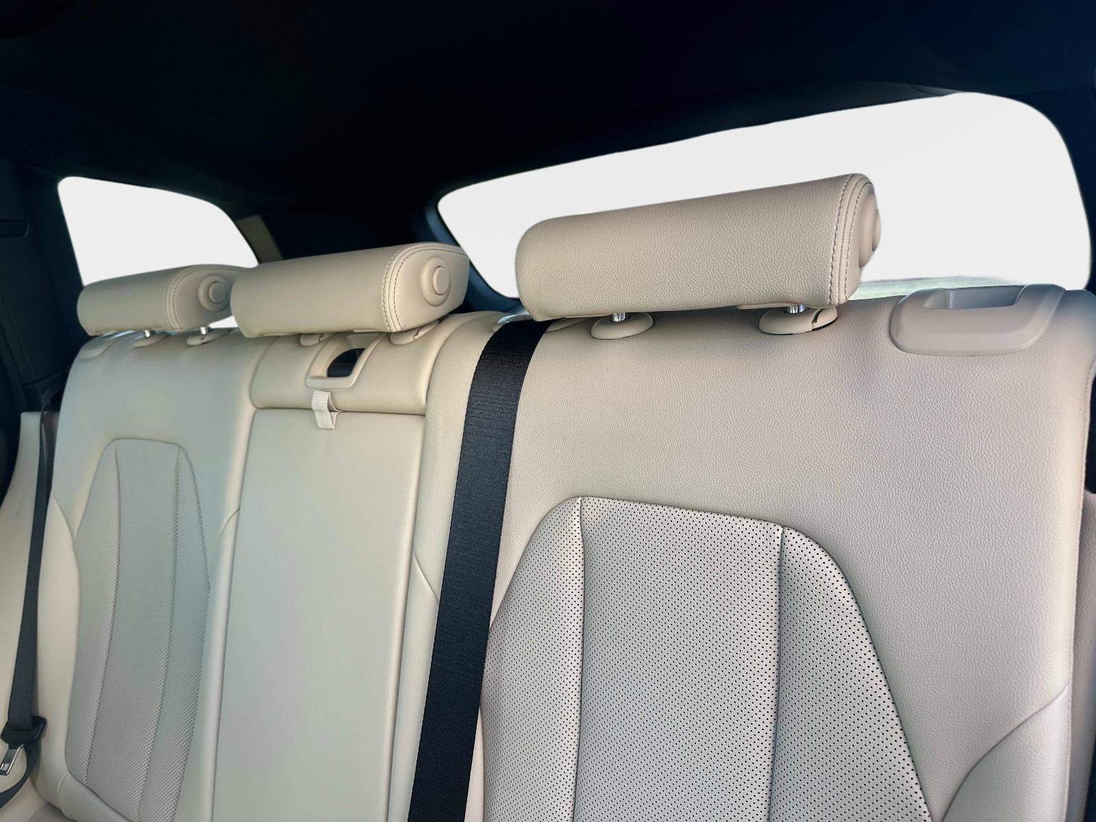 Used 2023 BMW X3 sDrive30i w/ Premium Package image 13