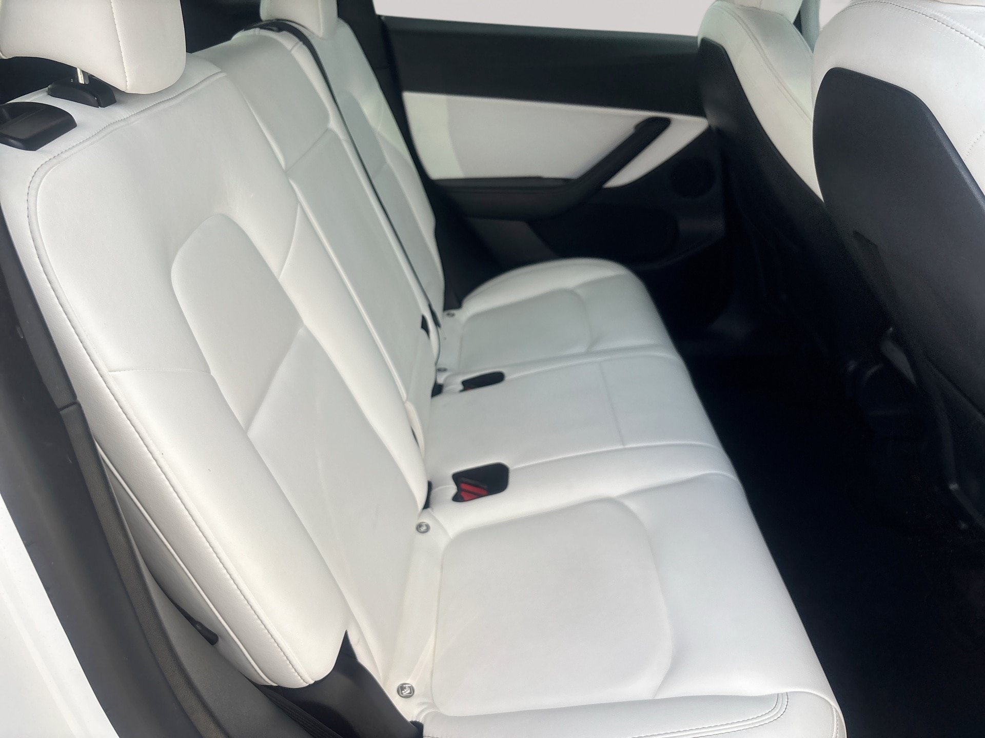 Used 2022 Tesla Model Y Performance AWD/4WD image 27