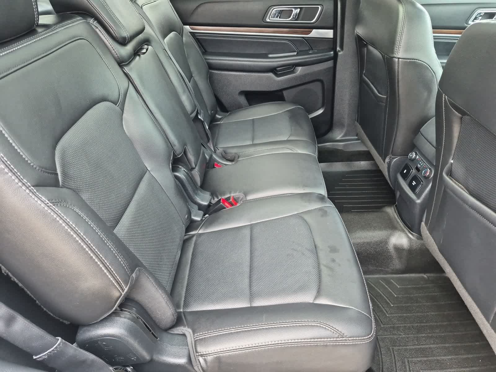 Used 2017 Ford Explorer Limited w/ Equipment Group 301A AWD/4WD image 21