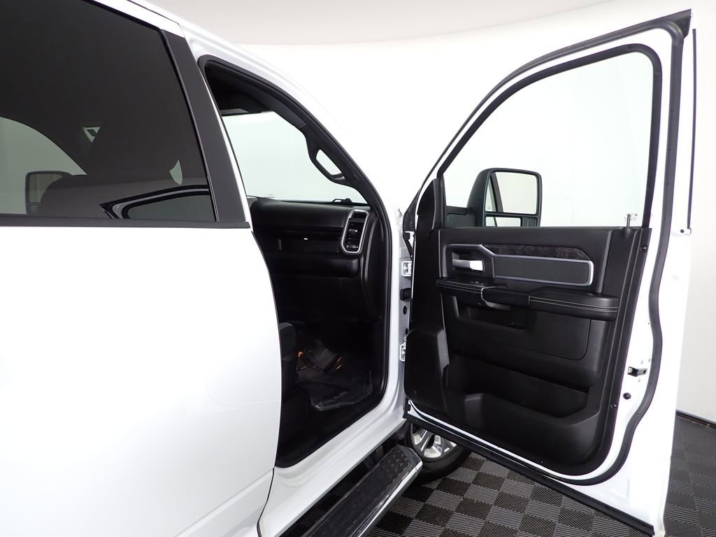 Used 2024 RAM 2500 Big Horn image 40