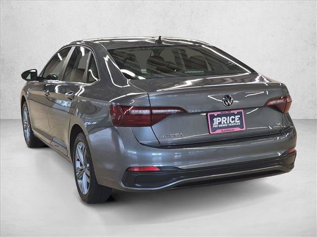 Used 2024 Volkswagen Jetta SE FWD image 8