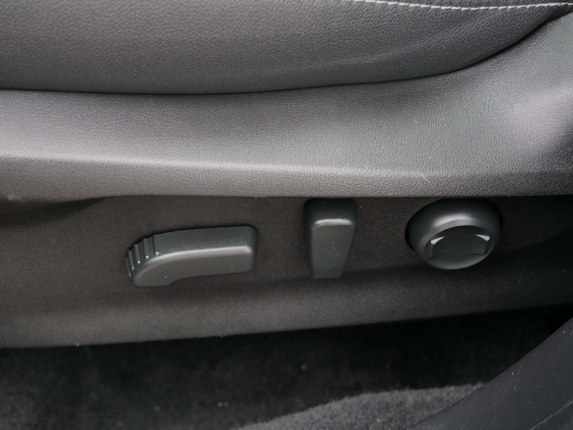 Used 2019 Subaru Forester Premium AWD/4WD image 19