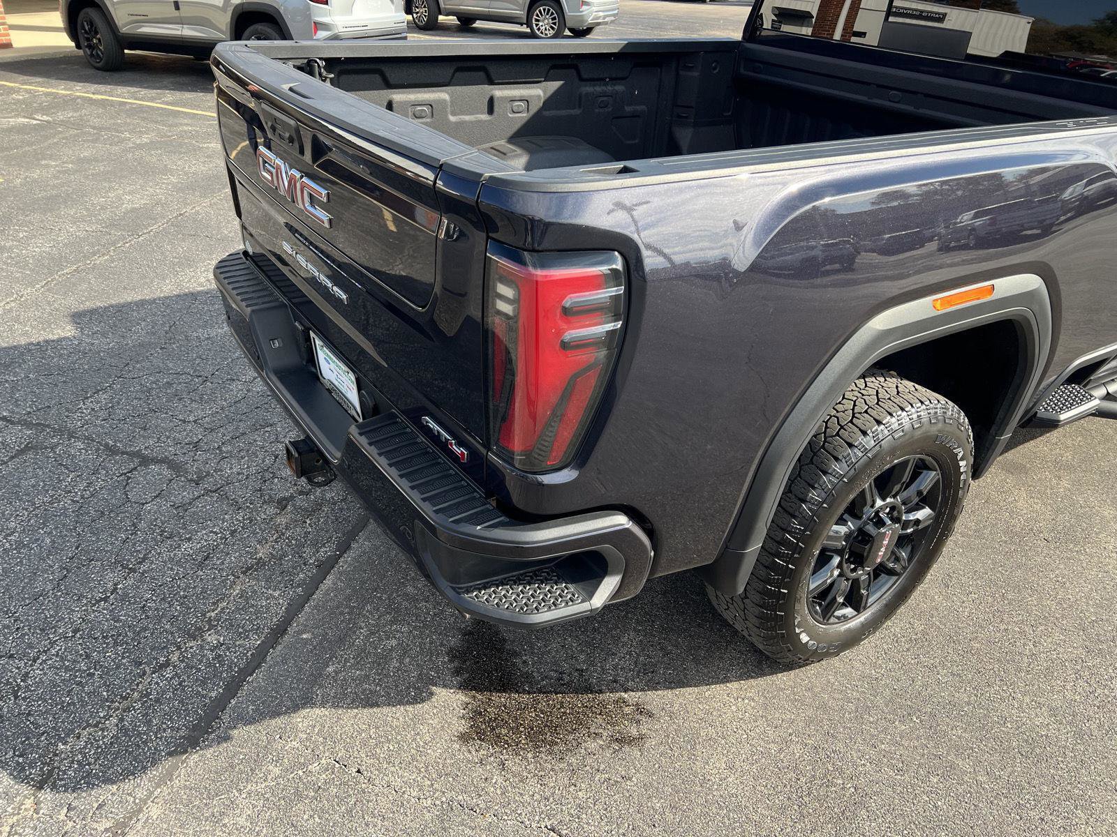 Used 2024 GMC Sierra 2500 AT4 w/ AT4 Preferred Package image 46