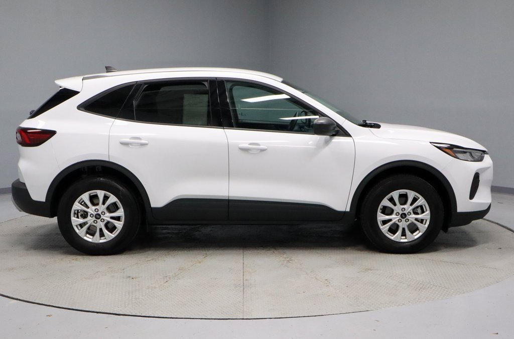 Certified 2025 Ford Escape Active image 11