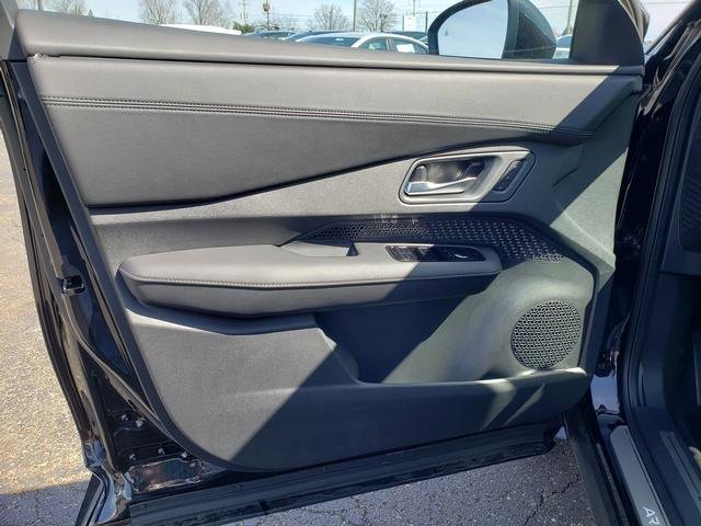 New 2025 Nissan Ariya AWD image 12