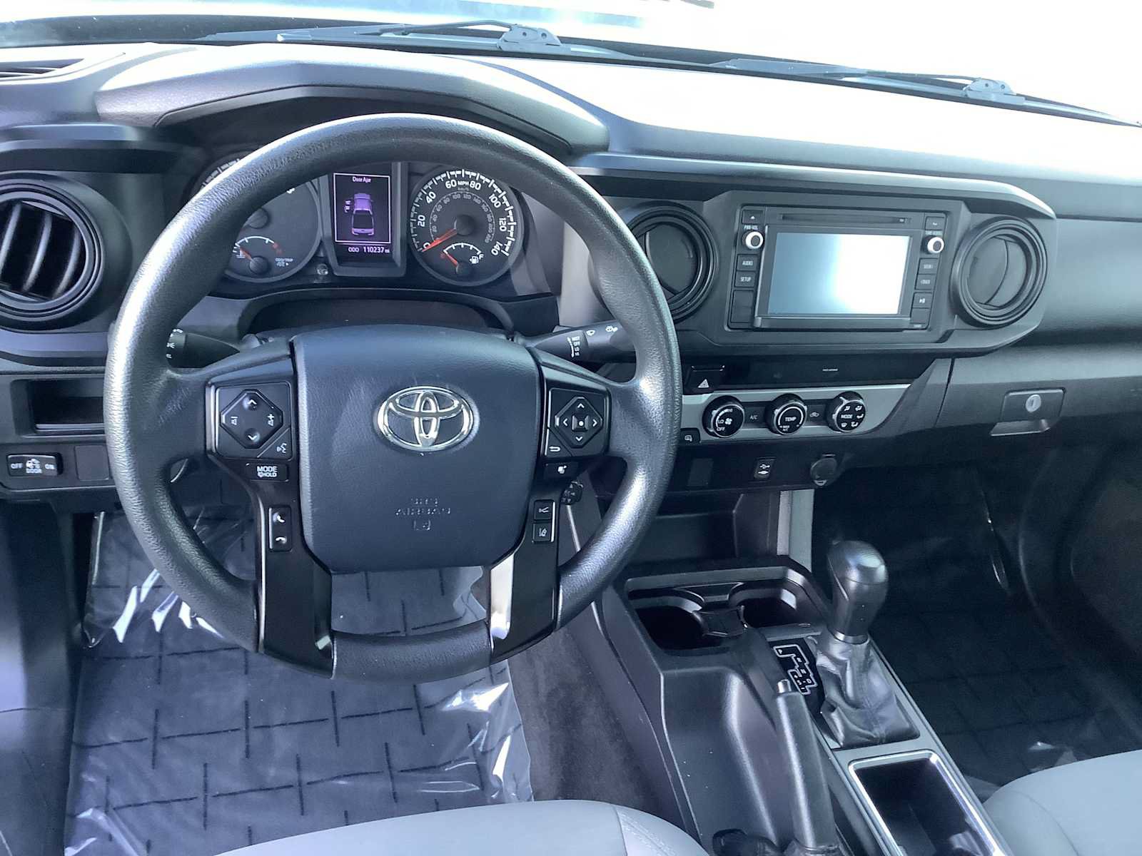 Used 2018 Toyota Tacoma SR w/ SR Convenience Package AWD/4WD image 10