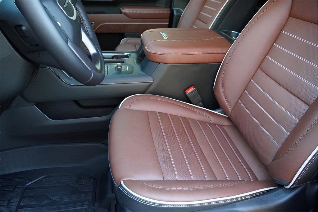 New 2026 GMC Sierra 2500 Denali Ultimate w/ Max Trailering Package image 12