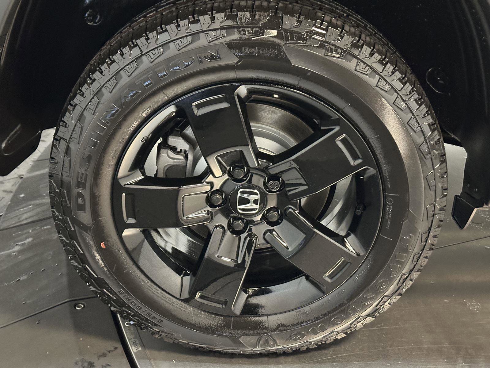 New 2026 Honda Ridgeline Black Edition image 13