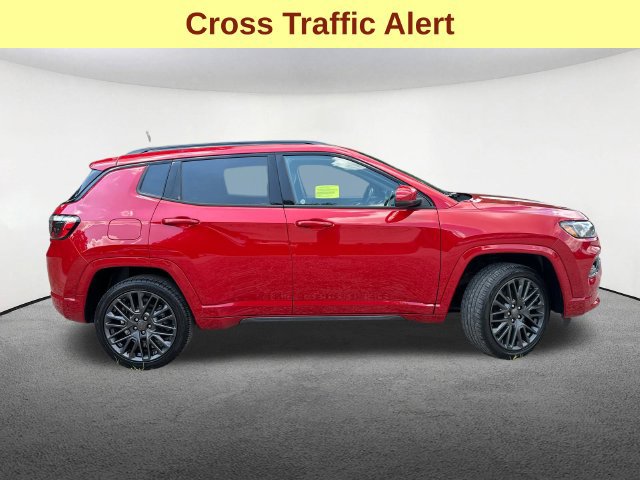 Used 2022 Jeep Compass Limited AWD/4WD image 13