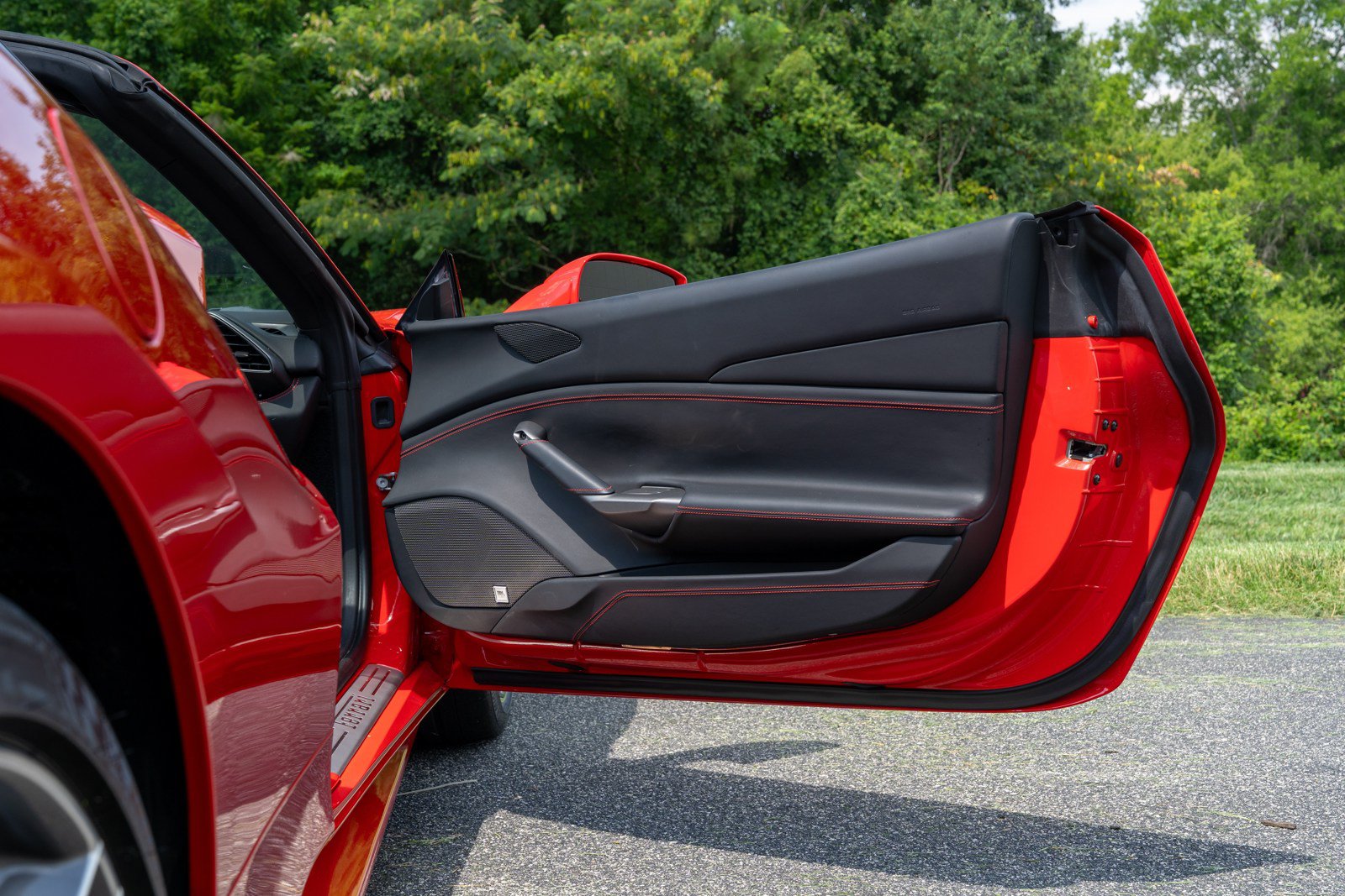 Used 2018 Ferrari 488 Spider RWD image 45