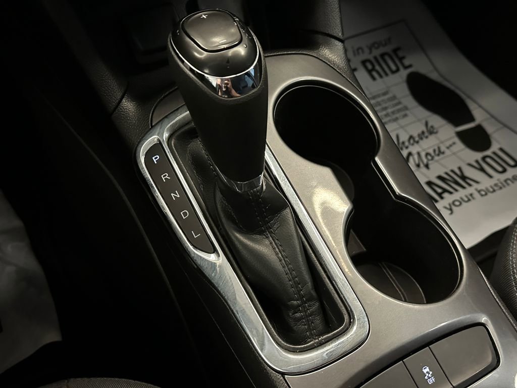 Used 2017 Chevrolet Cruze LT image 16