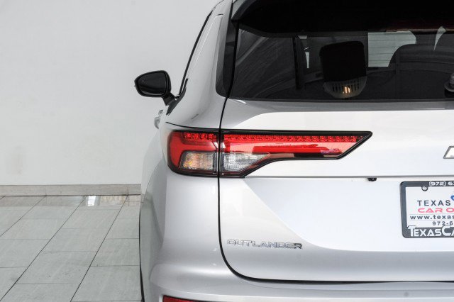 Used 2022 Mitsubishi Outlander SEL image 57