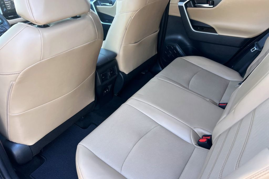 Certified 2020 Toyota RAV4 Limited image 14