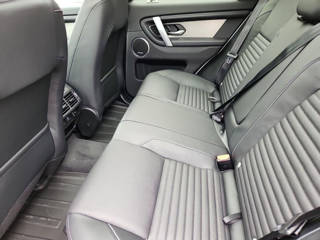 New 2026 Land Rover Discovery Sport Landmark AWD/4WD image 5