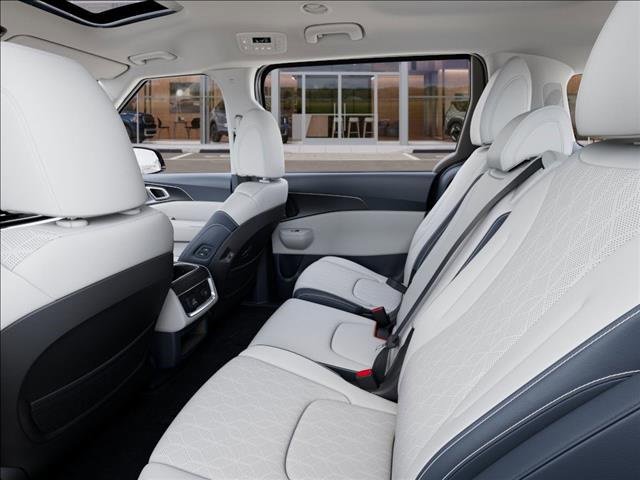 New 2026 Kia Carnival SX w/ SX Dark Edition Package image 18