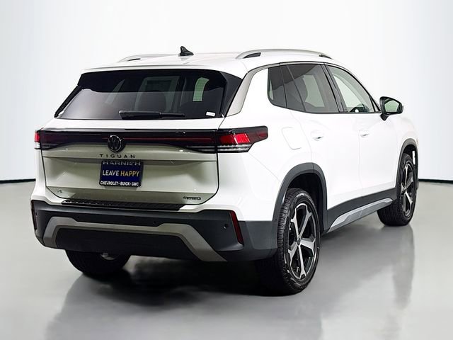 New 2026 Volkswagen Tiguan SE image 7
