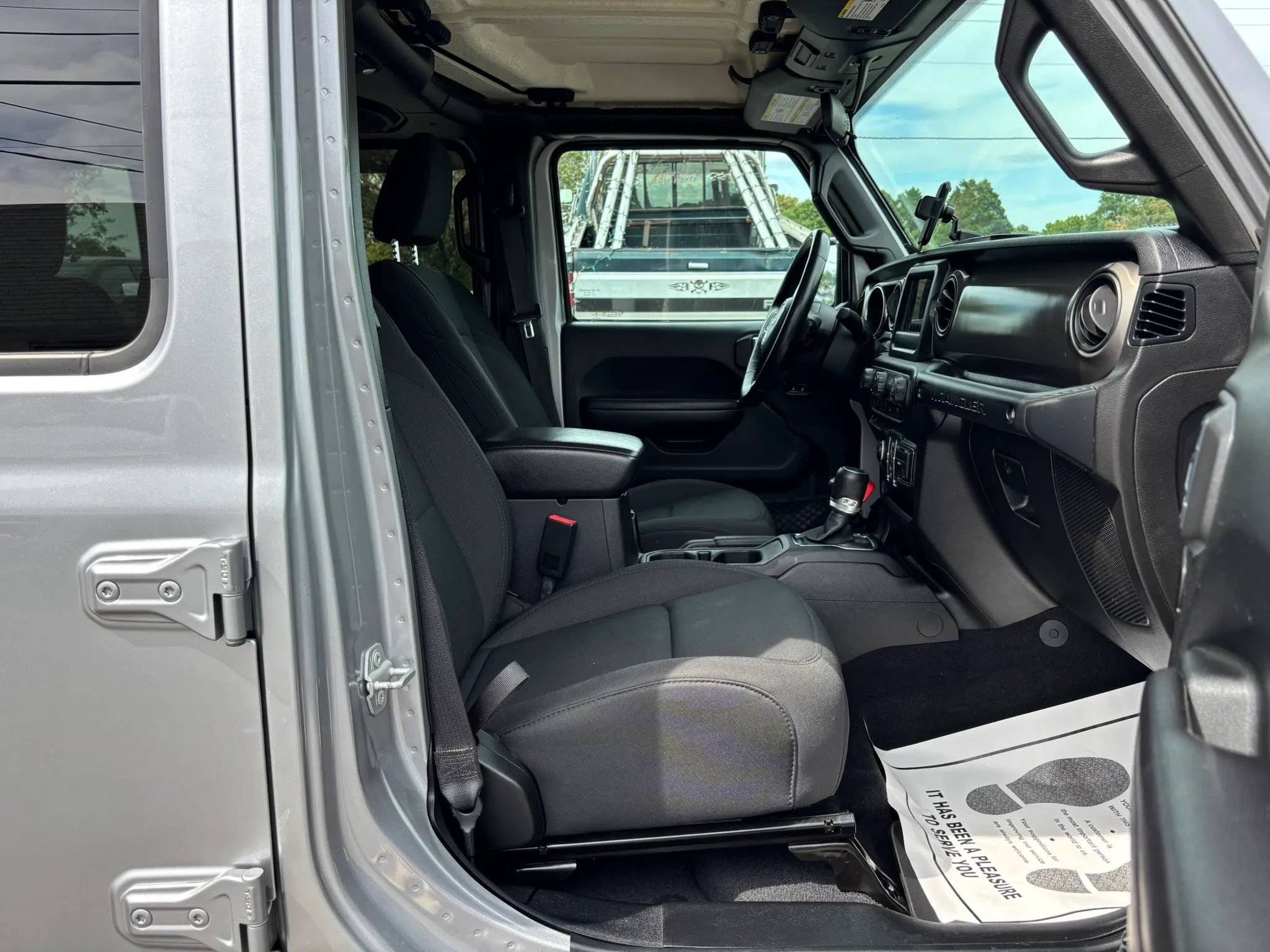 Used 2019 Jeep Wrangler Unlimited Sport S AWD/4WD image 31